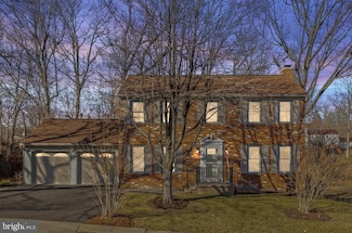 7592 Woodstown Dr, Springfield, VA 22153