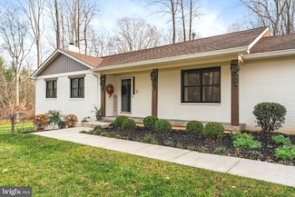 11049 Newood Dr, Manassas, VA 20111