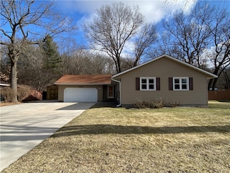 2619 Riverview Dr, Eau Claire, WI 54703