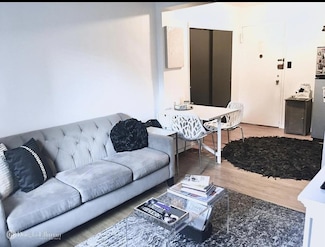 1420 York Ave Unit 4O, New York, NY 10021