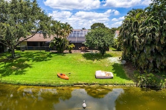 1369 Riverside Cir, Wellington, FL 33414