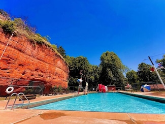 116 Red Rock Canyon Rd, Hinton, OK 73047