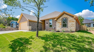 2714 Austin Dr, Granbury, TX 76048