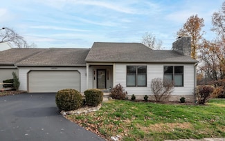 2258 E Cape Cod Dr, Bloomington, IN 47401