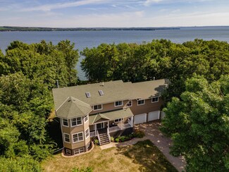 27418 215th St, Starbuck, MN 56381