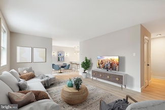 176 W King St Unit 211, Malvern, PA 19355