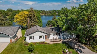 1231 Pike Lake Dr, New Brighton, MN 55112