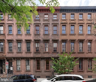 1524 Pine St Unit 3, Philadelphia, PA 19102