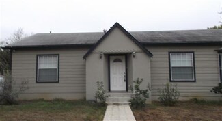 2001 Musser St, Laredo, TX 78043