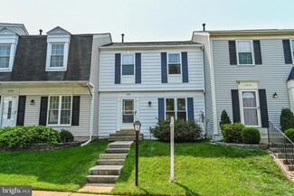 3292 Tayloe Ct, Herndon, VA 20171
