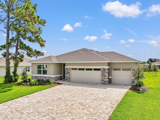 9196 Players Dr, Weeki Wachee, FL 34613