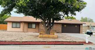 605 Swinging Spear Rd, Roswell, NM 88201