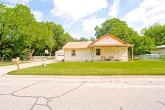 4308 Blackstone Dr, Fort Worth, TX 76114