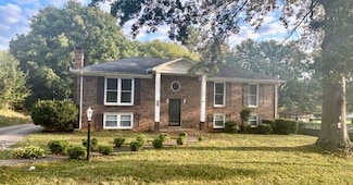 2503 Independence Dr, Clarksville, TN 37043