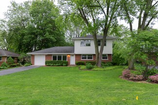 16w 95th Place, Burr Ridge, IL 60527