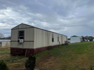 2263 E Wade Ave, Morganton, NC 28655