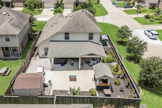 2803 Ridgecliff Ct, Conroe, TX 77301