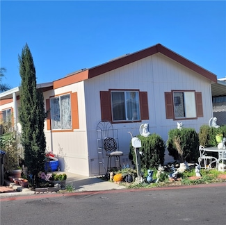 128 Portola Ln, Tustin, CA 92780
