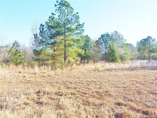 3800 Rusty Rail Rd, Fayetteville, NC 28312