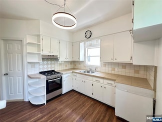9 Cambridge Ave Unit 1, Garfield, NJ 07026