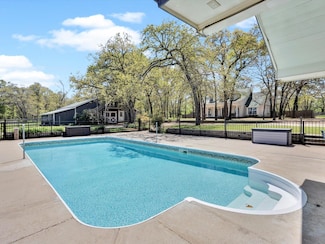 708 Fm 3048, Joshua, TX 76058