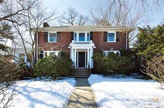 868 Commonwealth Ave, Newton Center, MA 02459