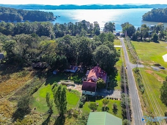 116 Substation Rd, Scottsboro, AL 35769