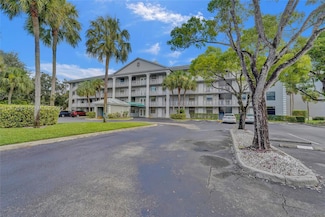 1502 Whitehall Dr Unit 303, Davie, FL 33324