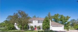 5650 Mission Dr, Mission Hills, KS 66208