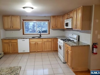 539 Market St Unit 2, Elmwood Park, NJ 07407