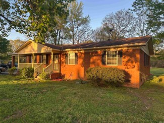 332 Tuggle Ln, Malvern, AR 72104