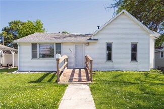 121 W Broadway St, Colfax, IA 50054