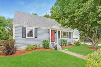 172 Franklin St, Warren, RI 02885