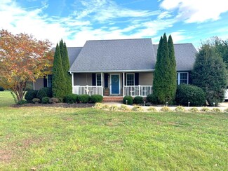 207 Shannon Forest Dr, Rustburg, VA 24588
