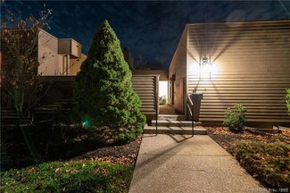 59 Charlton Hill Rd Unit 59, Hamden, CT 06518