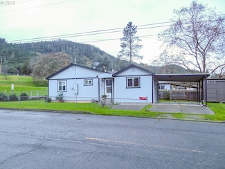 607 NE Craig St, Myrtle Creek, OR 97457