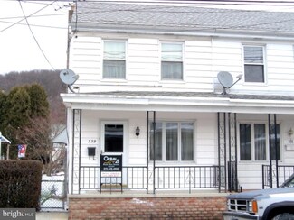 329 S Mill St, Saint Clair, PA 17970