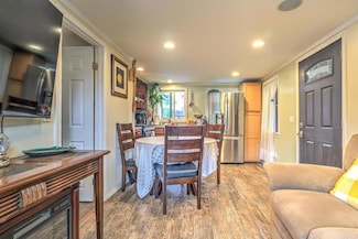 123 N Hayden Dr, Escondido, CA 92027