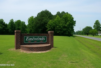 170 Eastwind Dr, Lumberton, NC 28358