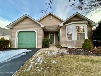 45 Clear Lake Rd, Whiting, NJ 08759