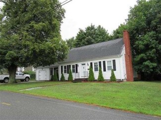 78 Clearview Ave, Somerset, MA 02726