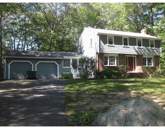 94 Russell Ln, Abington, MA 02351