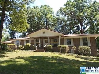 3012 Crestlane Dr, Adamsville, AL 35005