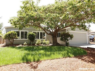 4694 San Francisco Dr NE, Salem, OR 97305