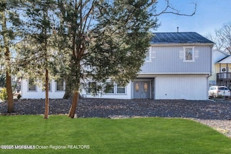 58 Chadwick Ave, Toms River, NJ 08753