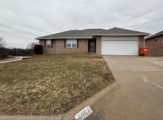 4051 W Condor Dr, Brookline, MO 65619