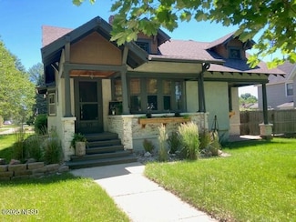 324 2nd St NW, Watertown, SD 57201