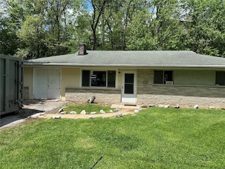 2145 Freckles Dr, High Ridge, MO 63049