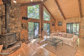 125 Town Hill Rd, Sandisfield, MA 01255