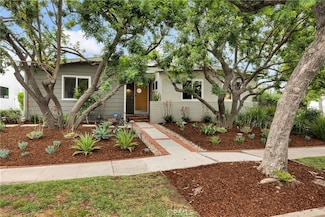 17201 Bullock St, Encino, CA 91316